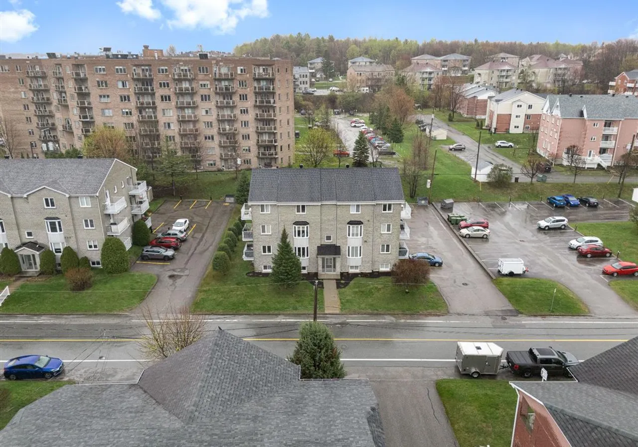 3430 Rue des Chênes, App. 102 — photo 3