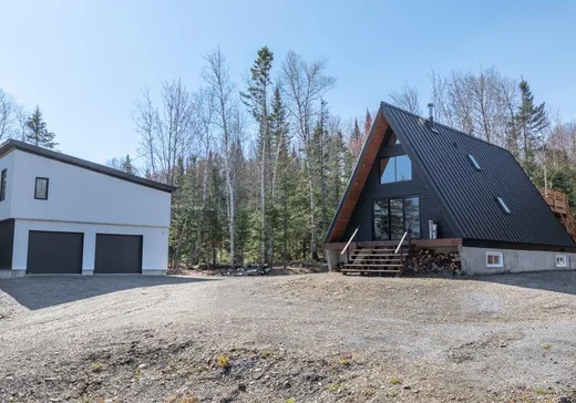 1 1/2 Storey for sale - 51 Ch. de l'Île, Témiscouata-sur-le-Lac, G0L1X0