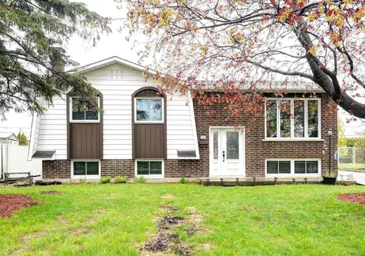 House for sale - 323 Rue de Milan, Saint-Eustache, J7P 4Y4
