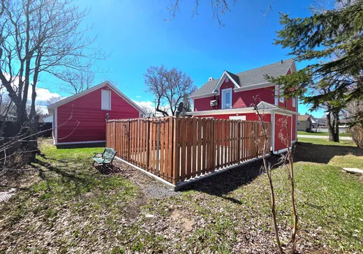House for sale - 180 Rue J.-Octave-Lebel, Matane, G4W 3G2