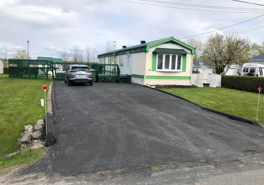 Two or more stories for sale - 20 Rue Dawson, Saint-Jean-sur-Richelieu, J0J1J0