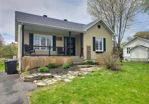 Two or more stories for sale - 619 Rue des Bouleaux, Saint-Jean-sur-Richelieu, J0J1X0