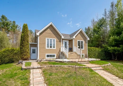 Maison à étages à vendre - 117 Rue Kenneth, Saint-Colomban, J5K1W5