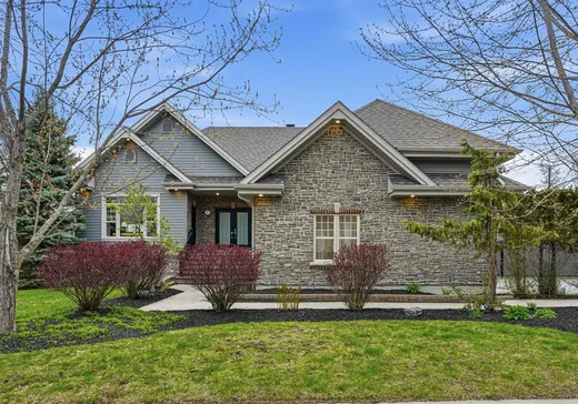 Bungalow à vendre - 2643 Rue Honoré-De Balzac, Sherbrooke, J1L0B2