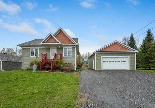 Bungalow for sale - 140 Rue de l'Émeraude, Cowansville, J2K3X1