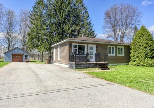 Bungalow à vendre - 81 Rue de la Salle, Ste-Genevieve-De-Batiscan, G0X1A0