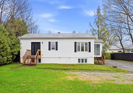 Bungalow for sale - 190 Boul. Coakley, Val des Sources, J1T1A5