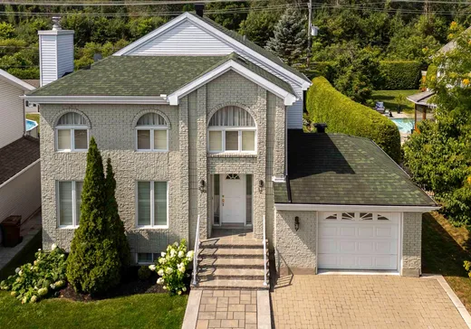 Maison à étages à vendre - 2922 Rue du Valais, Laval (Auteuil), H7K3N6