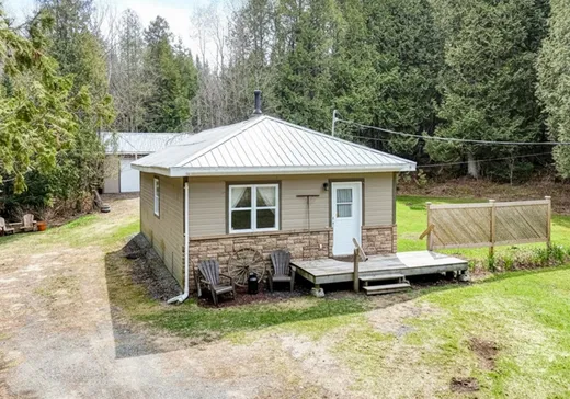 Maison à étages à vendre - 5 Ch. McRae, Roxton Pond, J0V1Z0