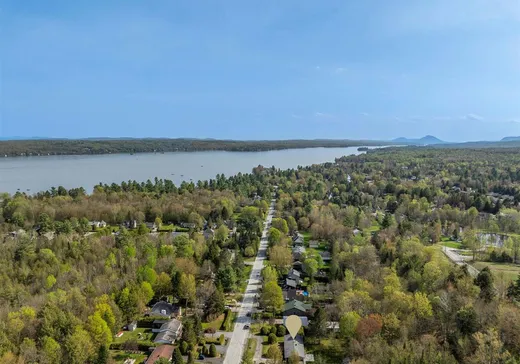 Maison à vendre - 34 Av. du Parc, Magog, J1X 5W9