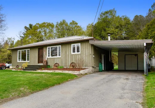 House for sale - 653 Rue Principale, Bryson, J0X 1H0