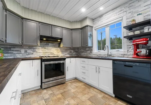 House for sale - 653 Rue Principale, Bryson, J0X 1H0