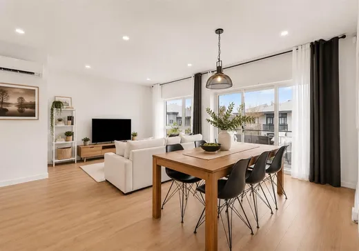 Condo à vendre - 3625 Rue Médard-Émard, App. 301, St-Hubert, J3Y 0W4