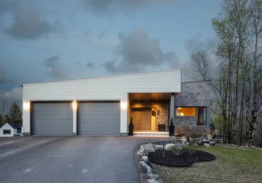 Maison à vendre - 752 Ch. Viens, Magog, J1X 5N2