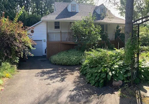 Maison à étages à vendre - 15 3e Avenue, Terrebonne, J6Y1M1