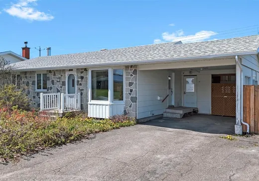 Bungalow à vendre - 238 Rue Monseigneur-Plessis, Rimouski, G5L5E1