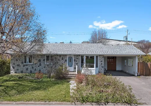 Maison à vendre - 238 Rue Monseigneur-Plessis, Rimouski, G5L 5E1