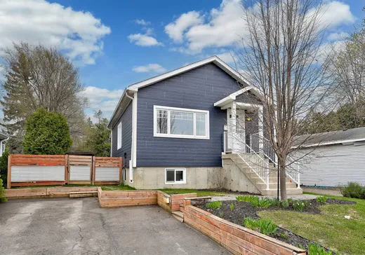 Bungalow à vendre - 8240 Rue Phèdre, Laval (Saint-François), H7A1A3