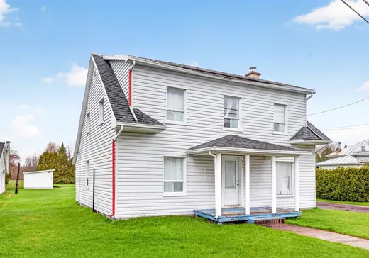 House for sale - 144 Rue Principale, St-Alban, G0A 3B0