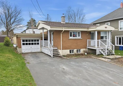 Bungalow for sale - 6 Av. Côté, Saint-Ephrem-de-Beauce, G0M1R0