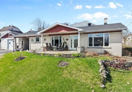 Bungalow for sale - 100 Rue Fecteau, Montreal (Downtown), G0M2B0
