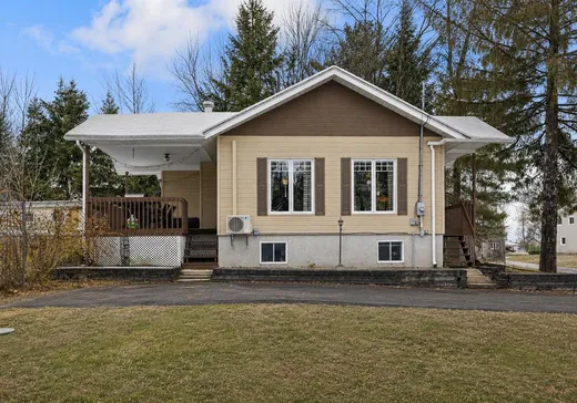Bungalow for sale - 210 Rue des Voiliers, Drummondville, J2A1S6