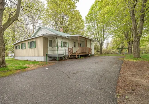 Bungalow à vendre - 17 Rue Beaudoin, Danville, J0A1A0
