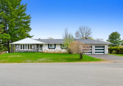Bungalow à vendre - 271 Rue Leguerrier O., Mansfield-et-Pontefract, J0X1R0