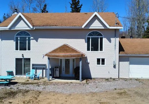 House for sale - 1803 Route Jacques-Cartier, Port-Cartier, G0H 1R0
