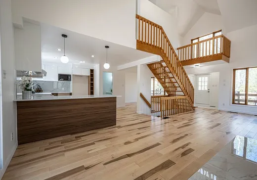 House for sale - 7 Ch. de Lausanne, Saint-Sauveur, J0R 1R2