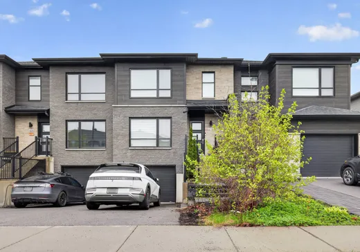 Maison à étages à vendre - 610 Rue du Moissonneur, La Prairie, J5R0P6