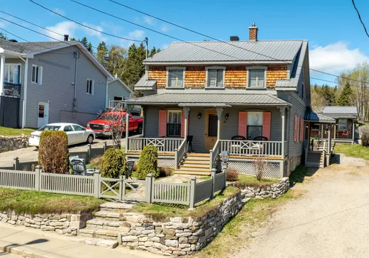 Two or more stories for sale - 36 Rue St-Fidèle, La Malbaie, G5A2K5
