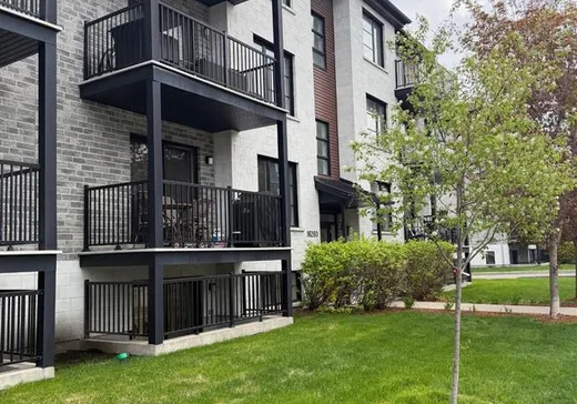 Condo for sale - 16260 Rue Forsyth, App. 302, Montreal (East), H1A 0C3