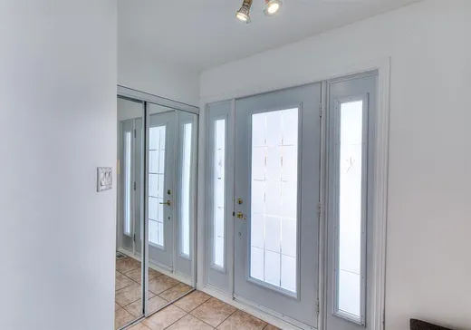 Maison à vendre - 4190 Boul. Gouin E., Montréal (Nord), H1H 1C9