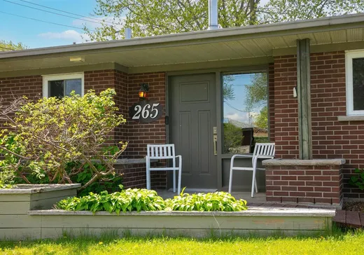 House for sale - 265 Rue Champagnat, Saint-Jean-sur-Richelieu, J2X 3G2