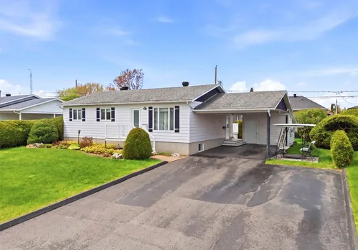 Bungalow for sale - 4650 Rue Brousseau, Drummondville, J2E1E6