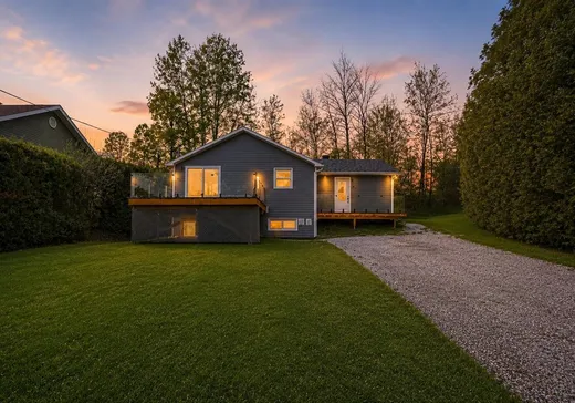 Bungalow à vendre - 171 Rue Monseigneur-Vel, Magog, J1X3W5