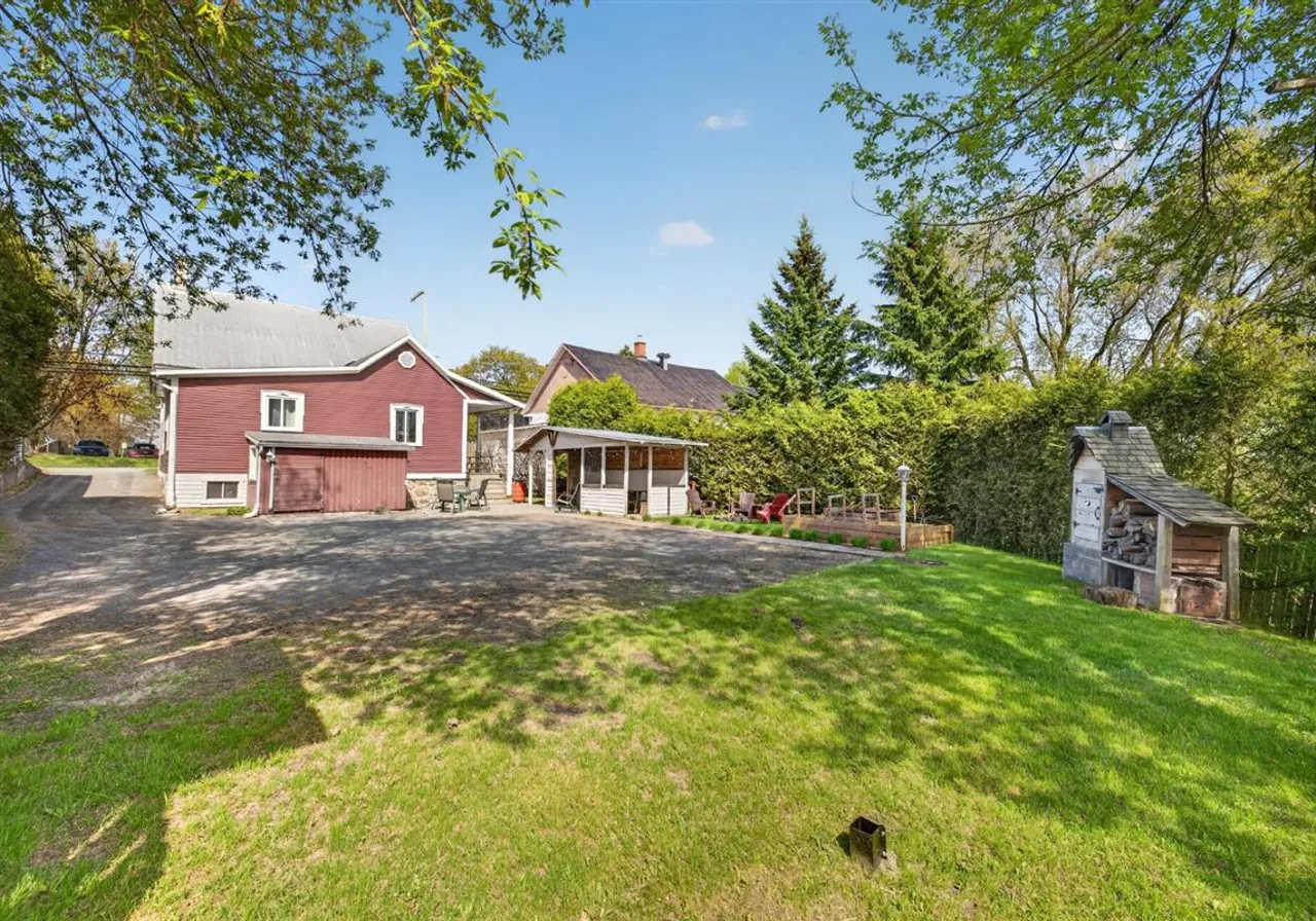811 Boul. des Bois-Francs S. — photo 2