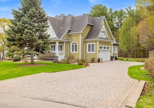 Maison à vendre - 112 Rue des Cascades, Saint-Jérôme, J7Y 4Z4