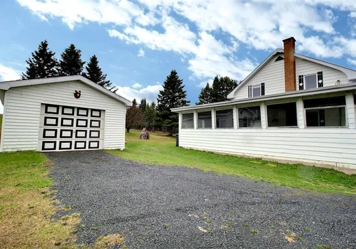 House for sale - 140 Route 295 N., Témiscouata-sur-le-Lac, G0L 1S0