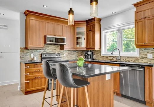 Maison à vendre - 630 Boul. Bourassa, Saint-Jérôme, J7Y 1Y6