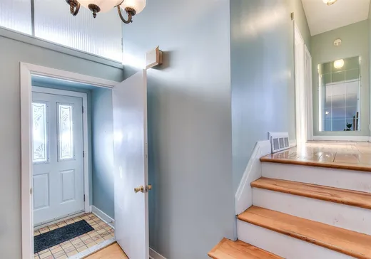 Maison à vendre - 139 Av. Giroux, Laval (Laval-des-Rapides), H7N 3H5