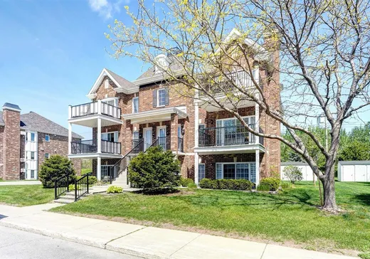 Condo à vendre - 2487 Boul. des Pins, Sainte-Marthe-sur-le-Lac, J0N1P0