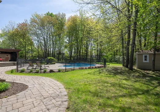 House for sale - 4 Rue du Lipizzan, Blainville, J7C 4X4