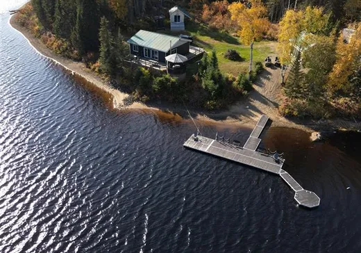 House for sale - 252 Lac Mauser, Le Haut-Saint-Mauricie, G0X 3P0