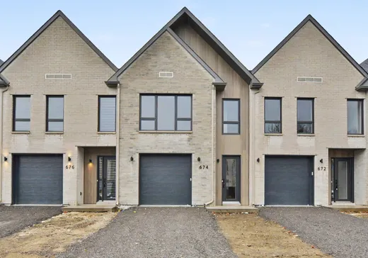 Maison à étages à vendre - 674 Rue Caron, Deux-Montagnes, J0N1M0
