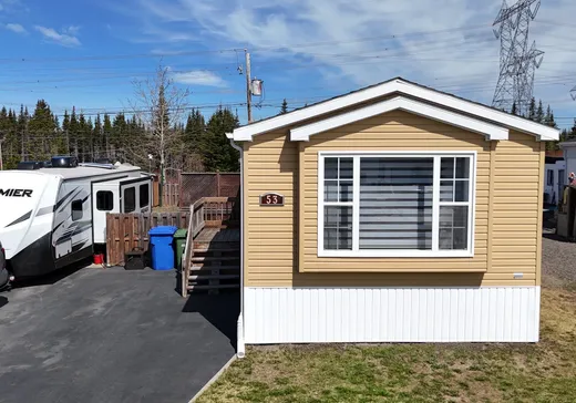 Two or more stories for sale - 53 Rue Dominique, Port-Cartier, G5B1K4