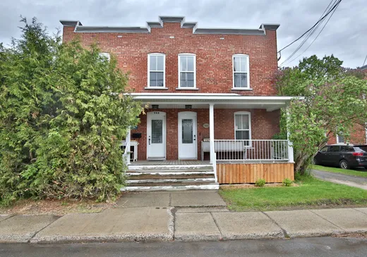 Two or more stories for sale - 566 Rue Brock, Drummondville, J2B1E7