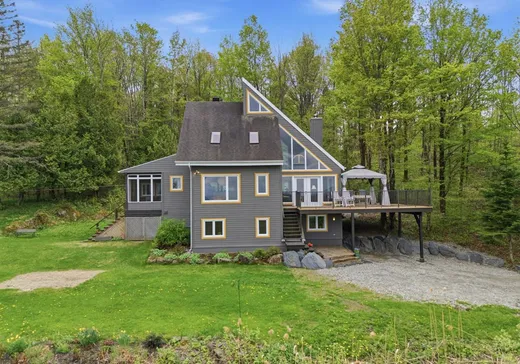 Maison à vendre - 235 Ch. de la Colline-Bunker, Ste-Catherine-De-Hatley, J0B 1W0
