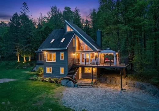 Maison à vendre - 235 Ch. de la Colline-Bunker, Ste-Catherine-De-Hatley, J0B 1W0